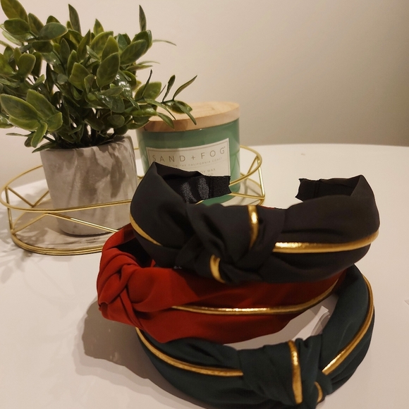 Women's Headbands - Picture 6 of 6